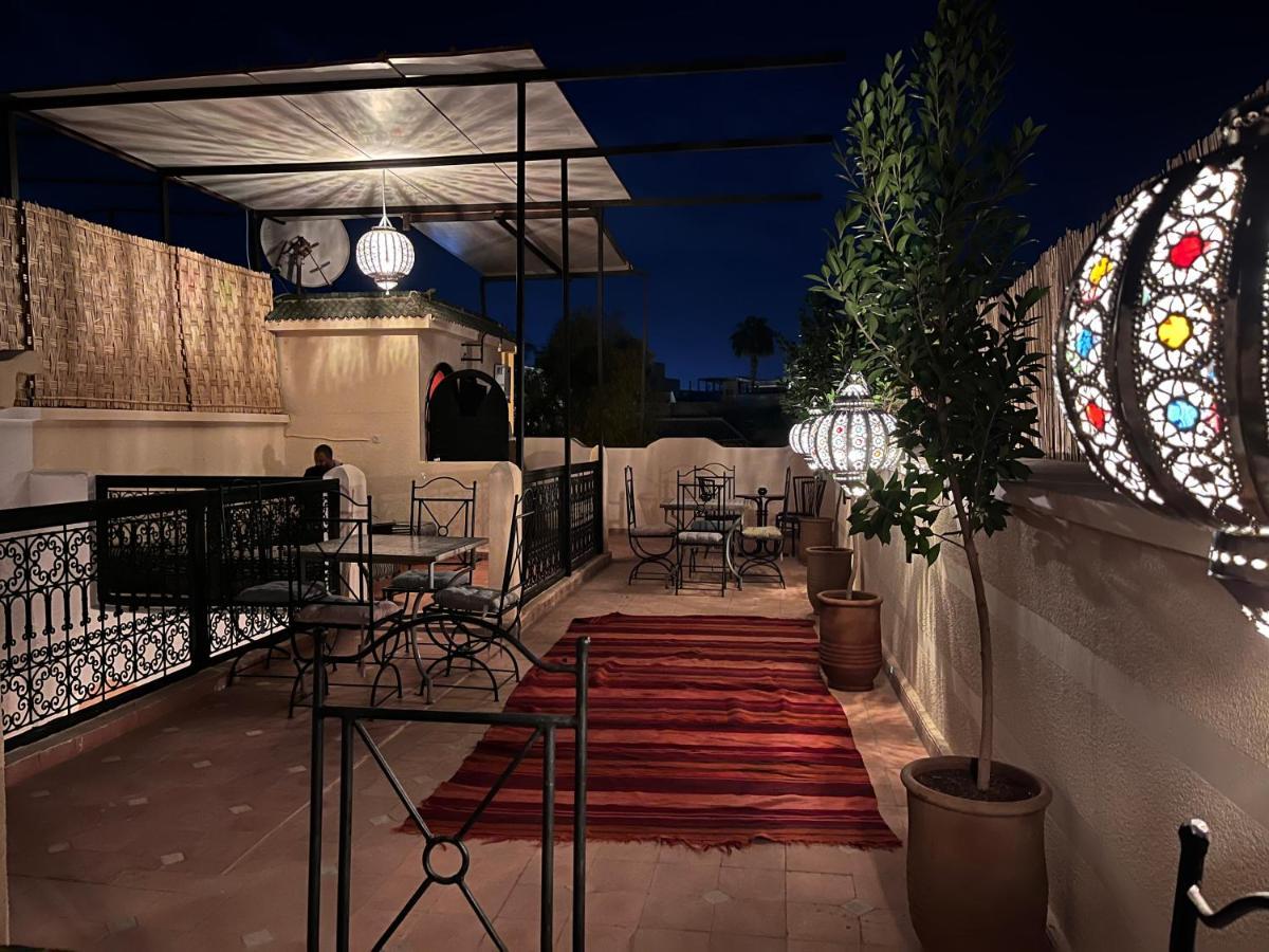 Riad Black Doors Marrakesh Exterior photo